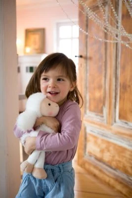 NICI Schutzengel Kuscheltier Schaf La La Lammie 30cm In Geschenkbox (47555) 4 NICI Schutzengel Kuscheltier Schaf La La Lammie 30cm In Geschenkbox (47555) - Image 4