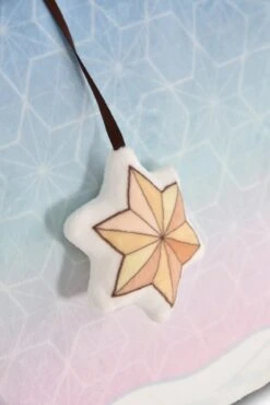 NICI 48167 Kissen Einhorn Theodor Mit Schneeanzug, Rechteckig -Kuschelwelt Verkauf nici 48167 kissen einhorn theodor mit schneeanzug rechteckig 2